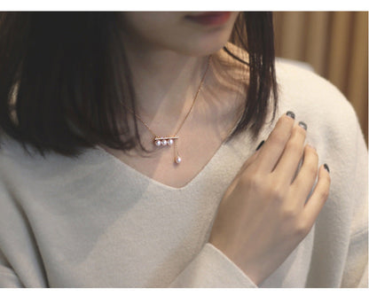 Balanced Falling Sound Vacuum Gold Zircon Pearl Balance Beam Clavicle Chain