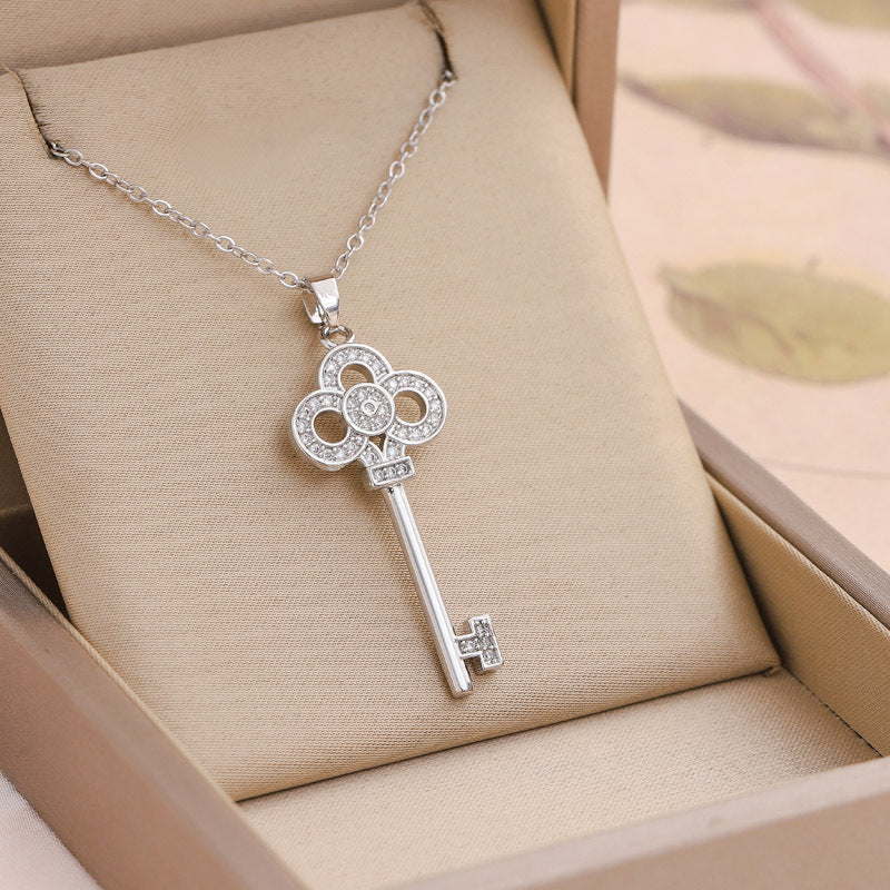 Full Rhinestone Light Luxury Key Pendant Necklace
